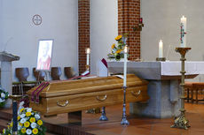 Pontifikalrequiem und Beisetzung von Weihbischof em. Johannes Kapp (Foto: Karl-Franz Thiede)